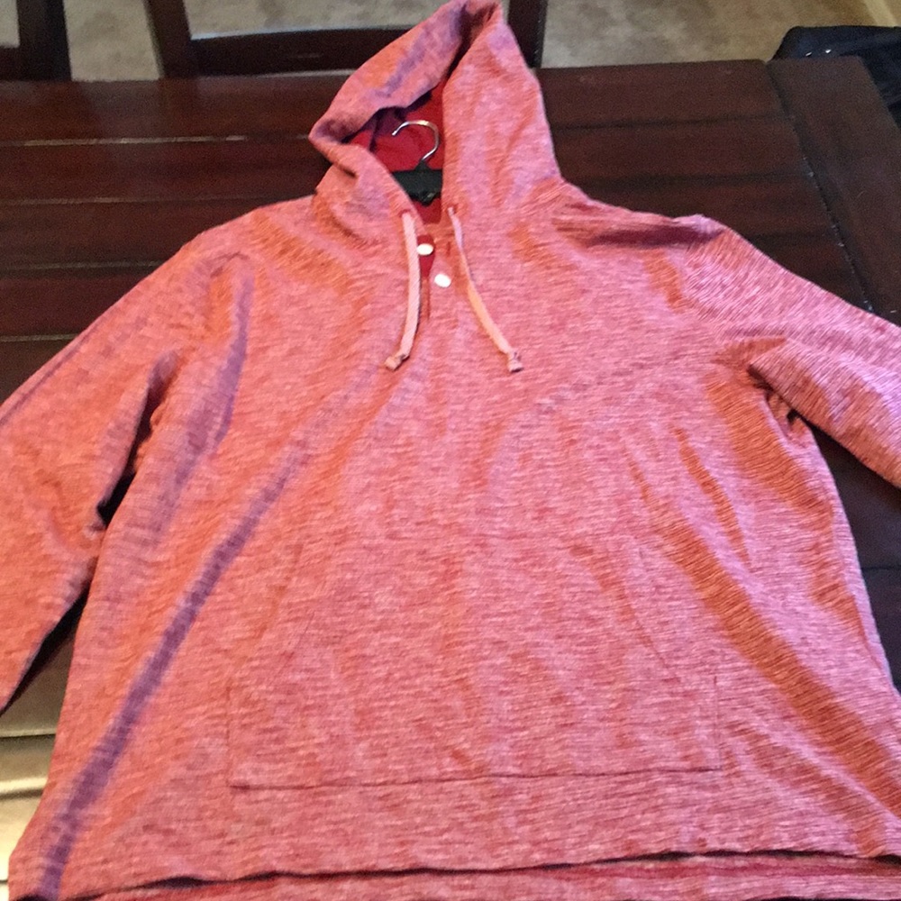 Long sleeve pull over